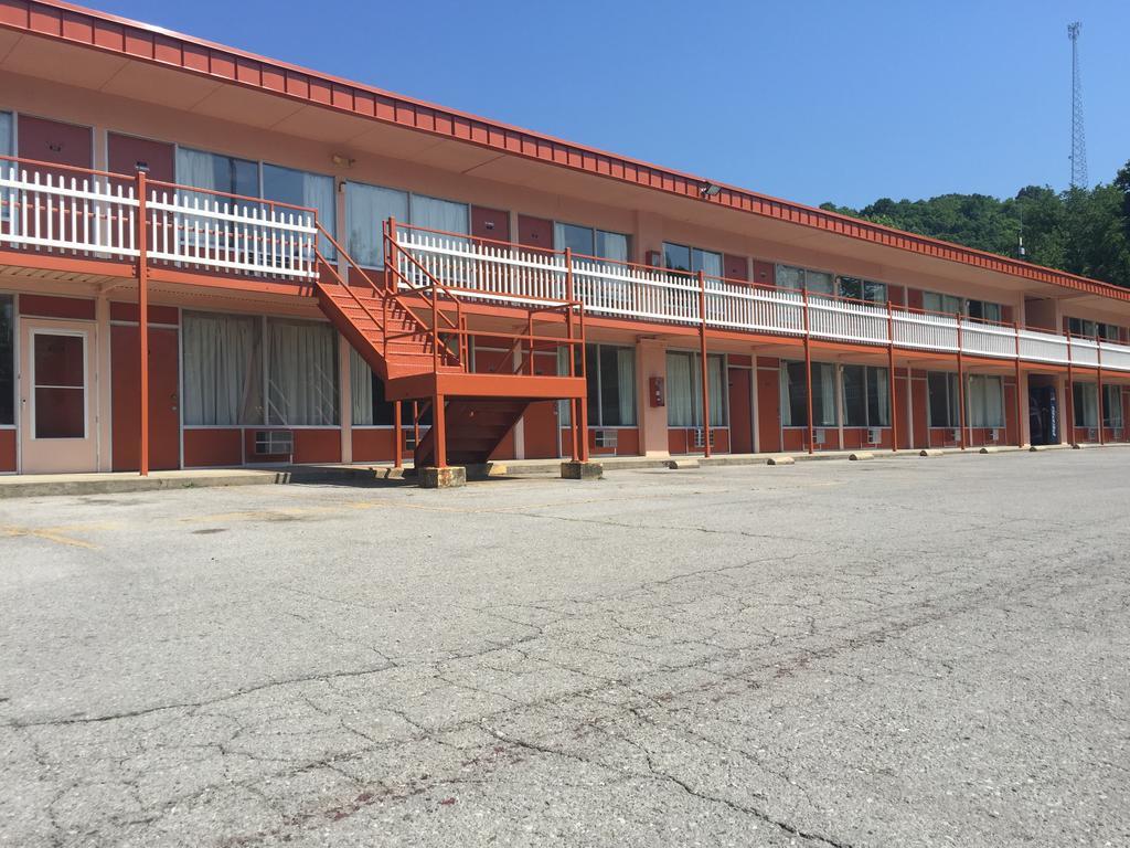 Daniel Boone Motor Inn パイクビル エクステリア 写真