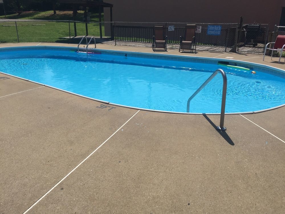 Daniel Boone Motor Inn パイクビル エクステリア 写真