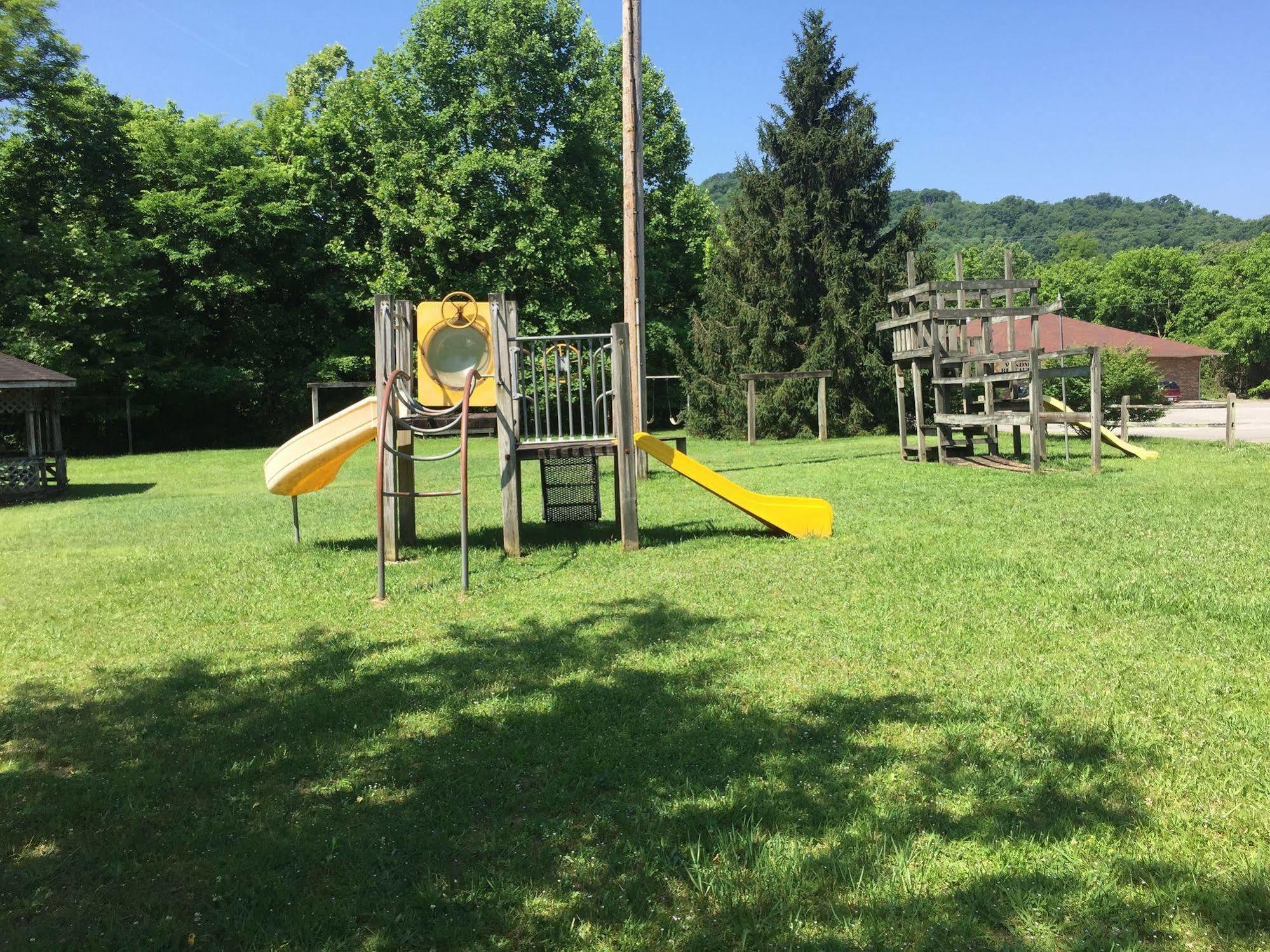 Daniel Boone Motor Inn パイクビル エクステリア 写真